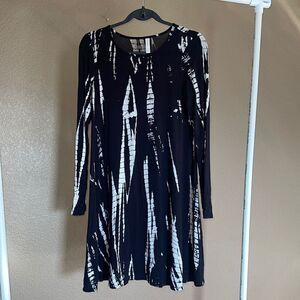 Xhilaration black and white long sleeve dress size small